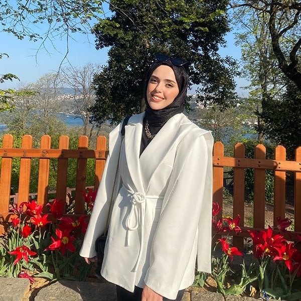 Şule Avlamaz